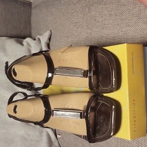 Ann Klein Sandals Size 8 Black